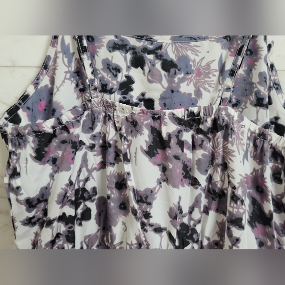 Floral Dress - Picture 6 of 6